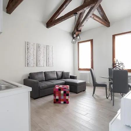 In San Marco With Canal View By Wonderful Italy Apartment