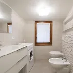 Apartamento In San Marco With Canal View By Wonderful Italy