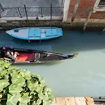 In San Marco With Canal View By Wonderful Italy Apartamento *
