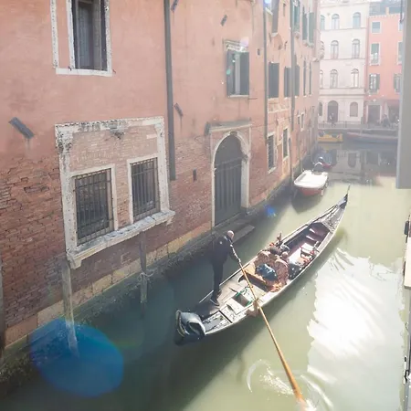 In San Marco With Canal View By Wonderful Italy Apartamento